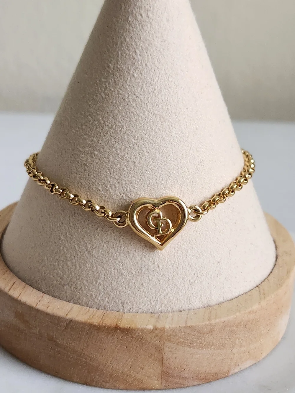 Christian Dior CD Logo Heart Charm Bracelet - Picture 3 of 5